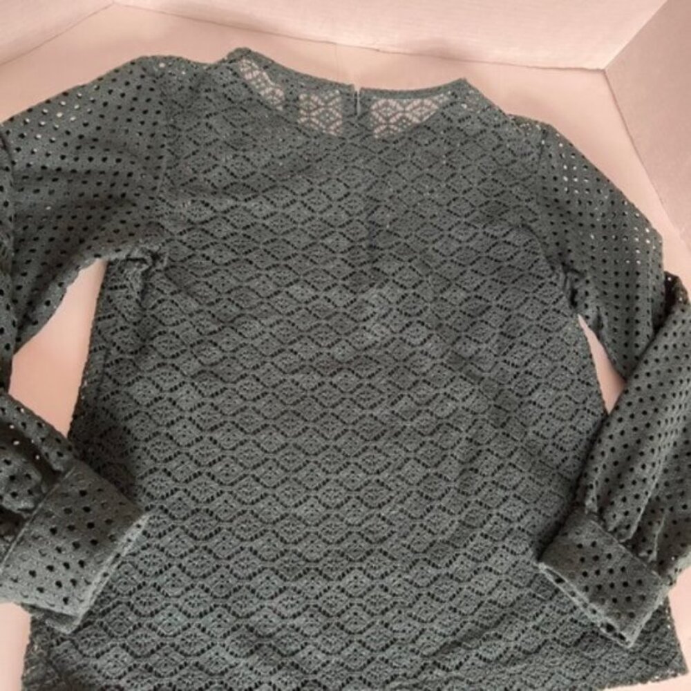 Banana Republic dark  green lace  mesh blouse top with attached camisole - Picture 7 of 8